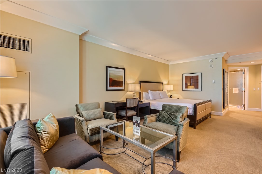 2000 N Fashion Show Drive Unit: 1620