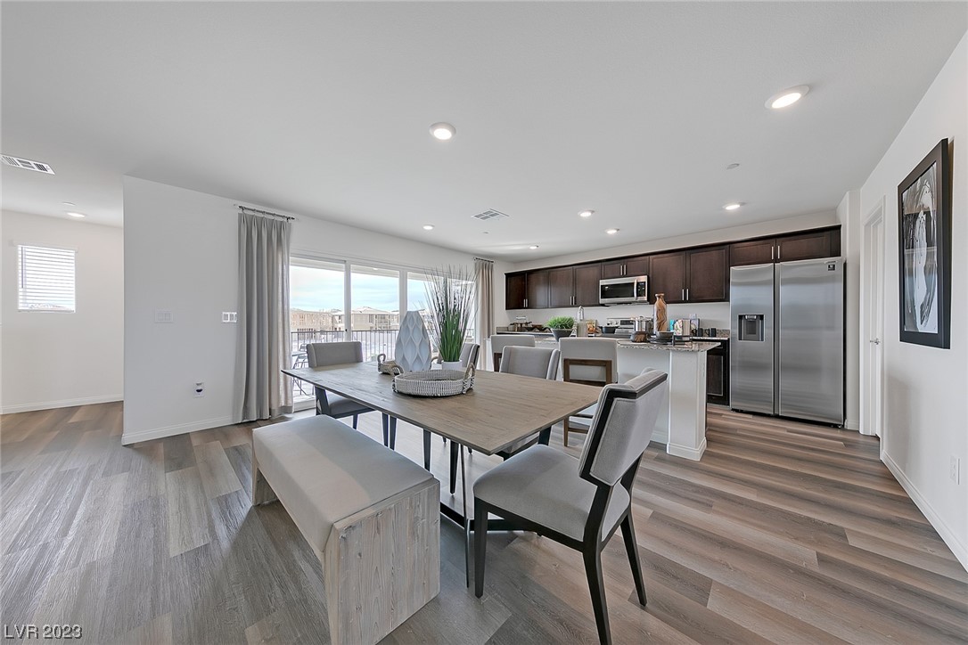 6868 Diamond Blue Street
