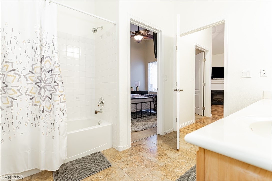 3351 Indian Shadow Street 203