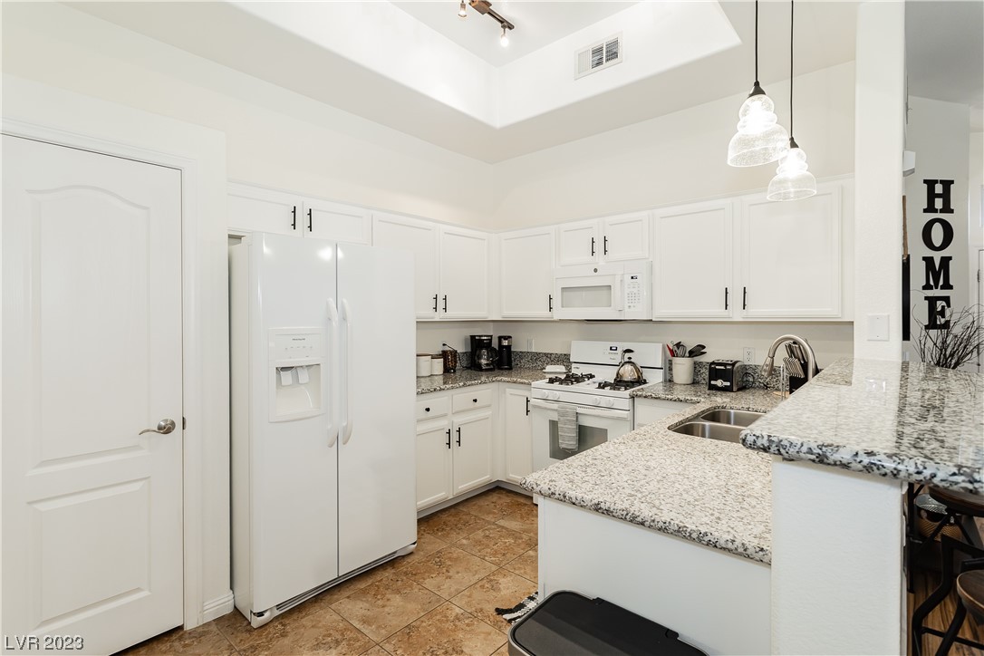 3351 Indian Shadow Street 203