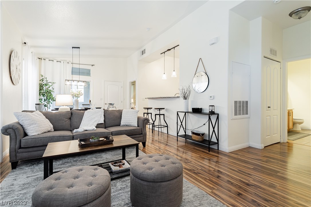 3351 Indian Shadow Street 203