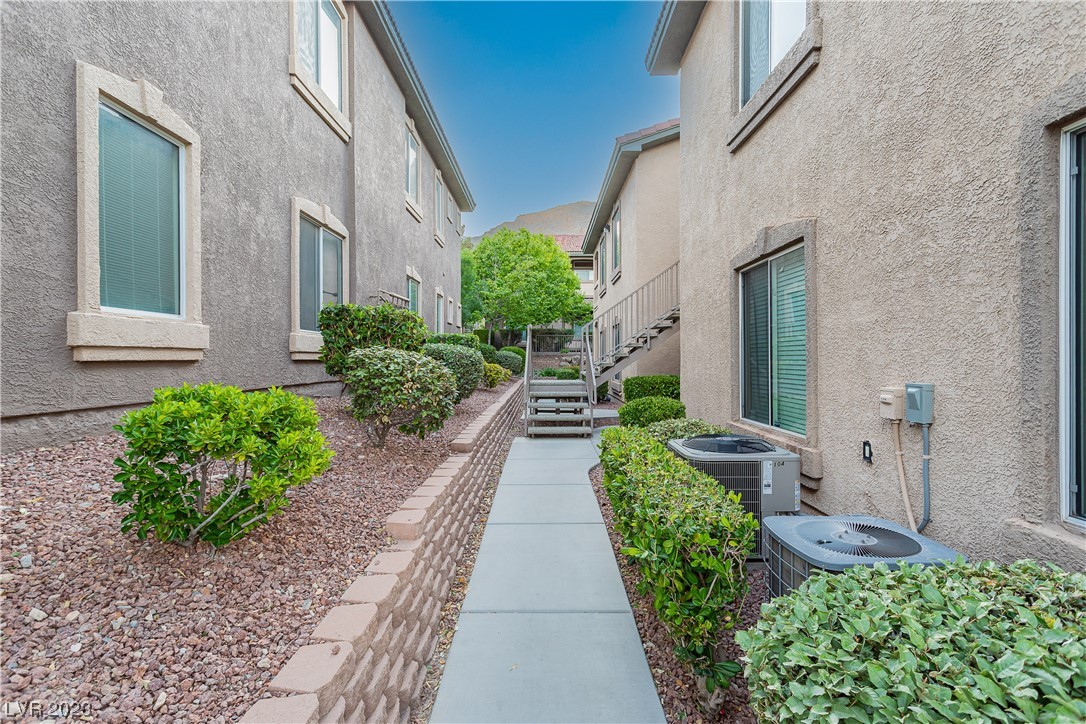 3351 Indian Shadow Street 203