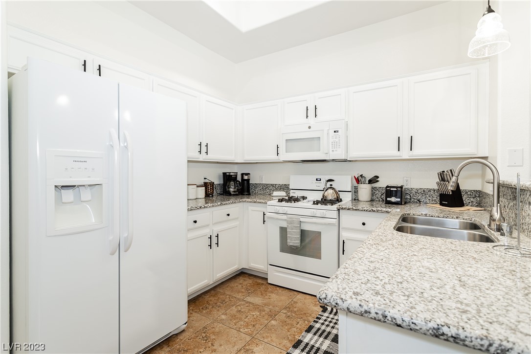 3351 Indian Shadow Street 203