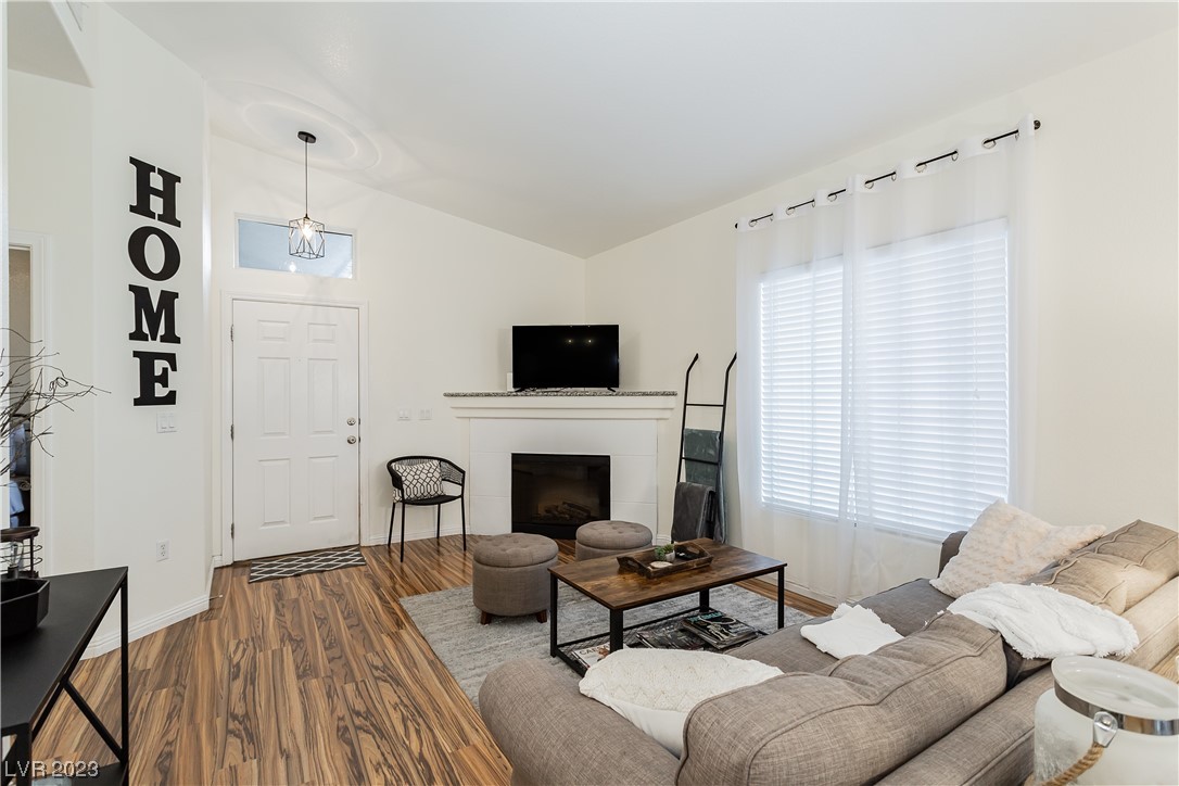 3351 Indian Shadow Street 203