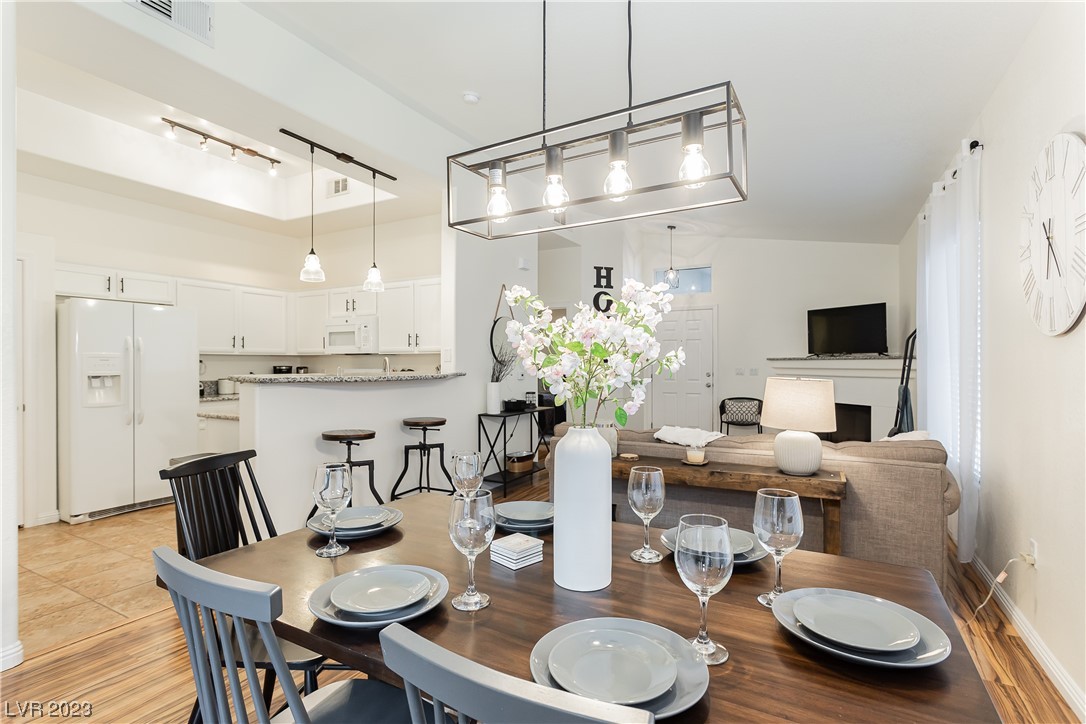 3351 Indian Shadow Street 203