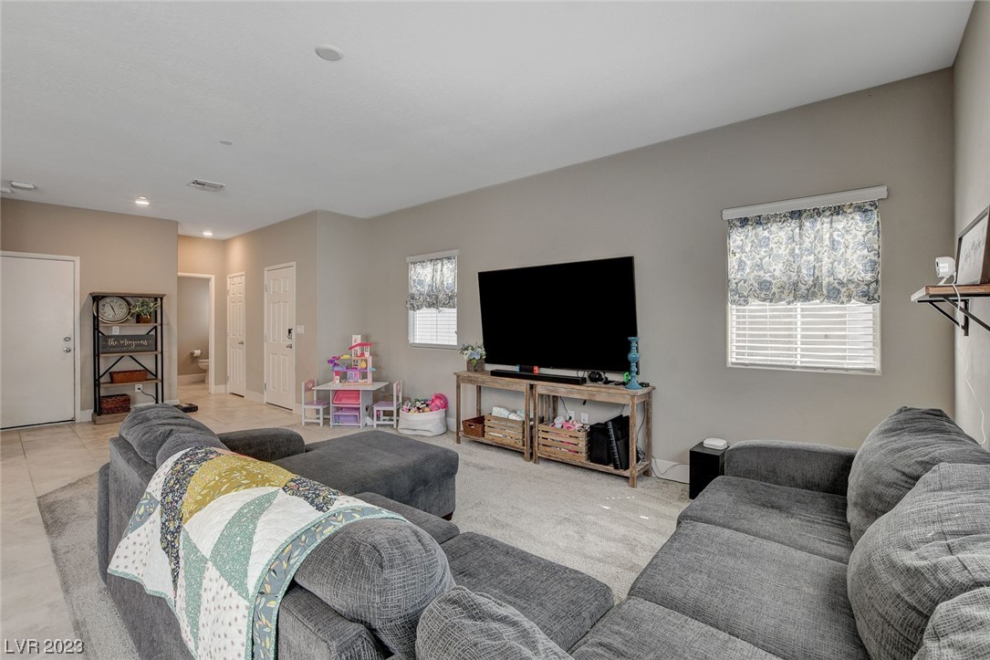 2809 Rainy Meadows Avenue