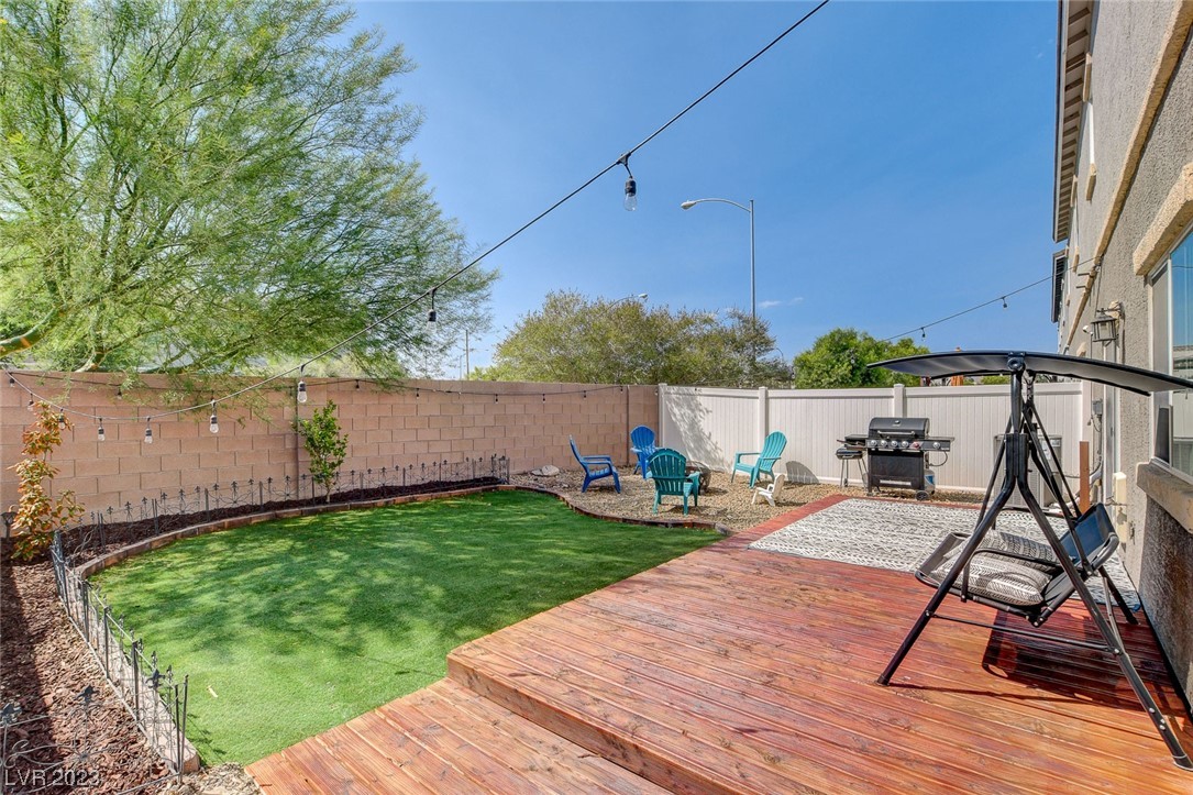 2809 Rainy Meadows Avenue