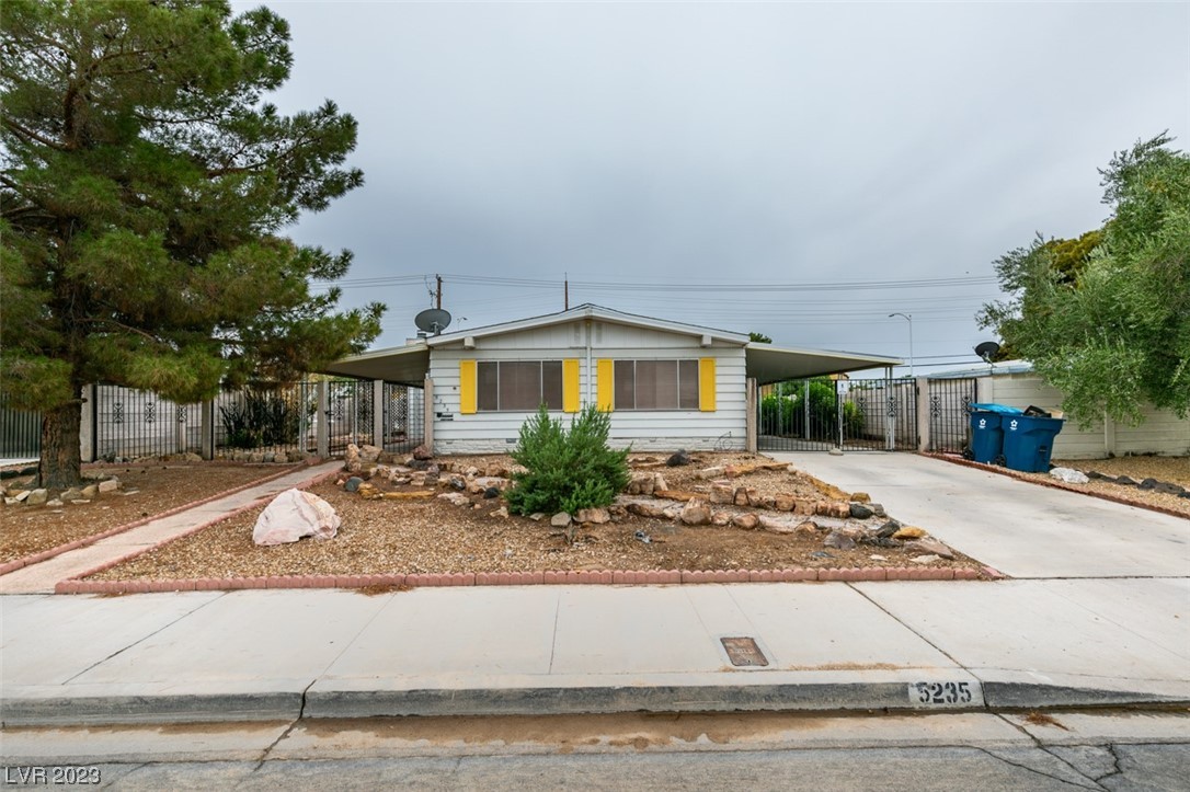 5235 Sir James Way