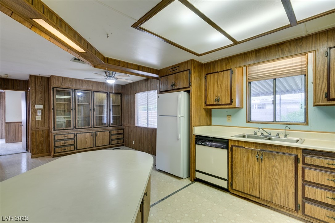 5235 Sir James Way