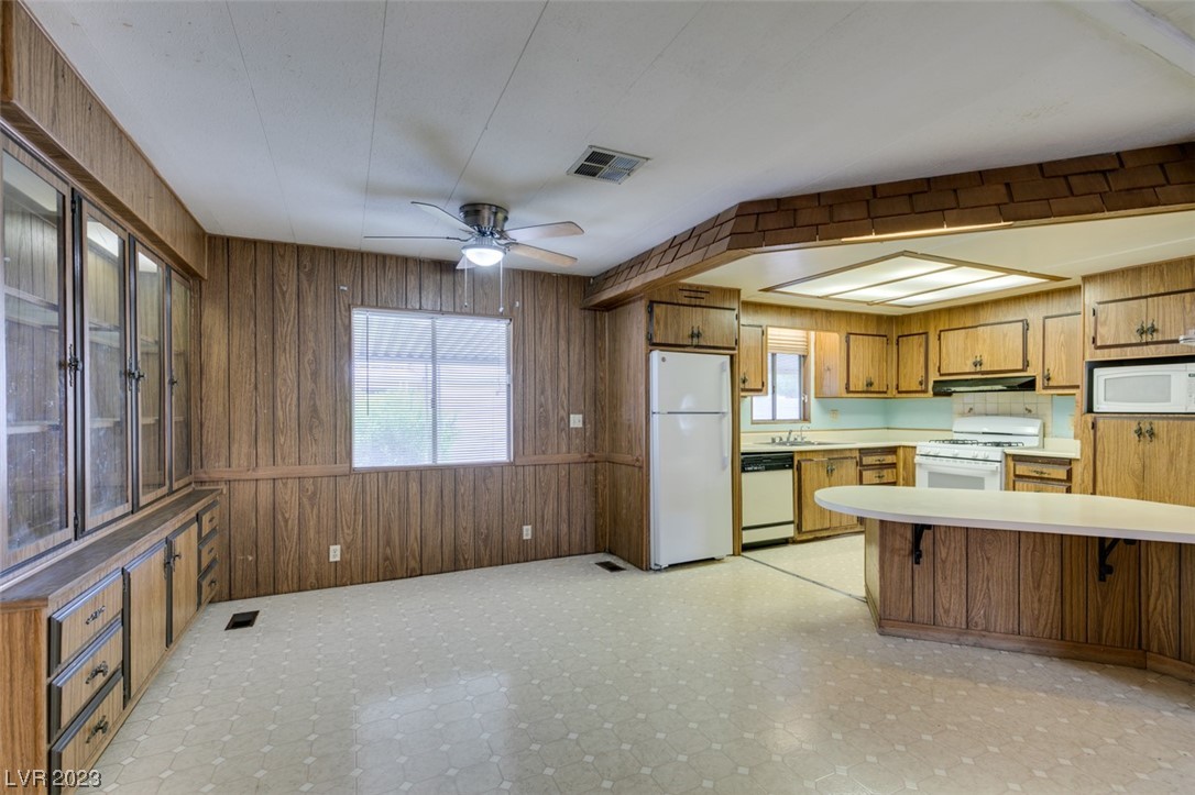 5235 Sir James Way