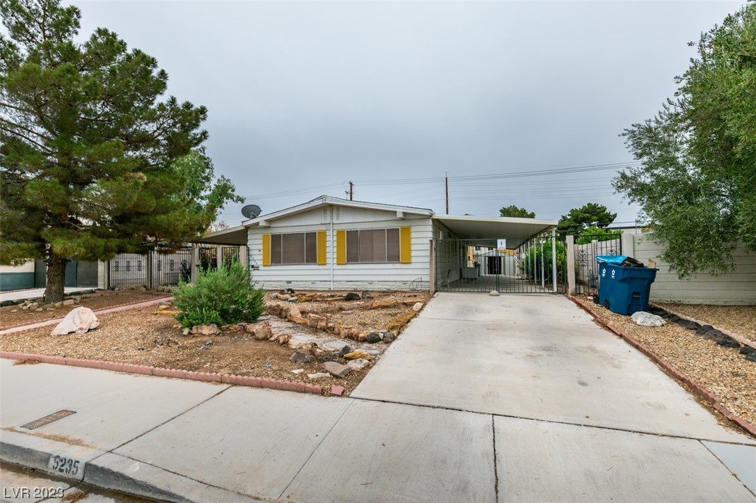 5235 Sir James Way