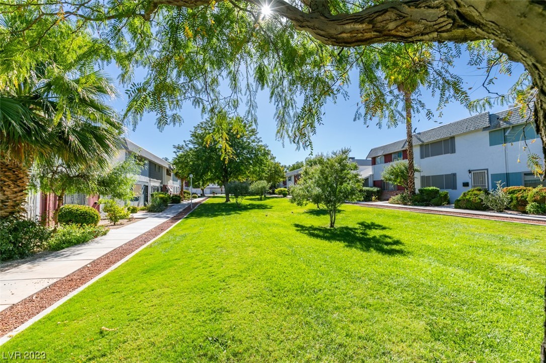 152 Greenbriar Townhouse Way