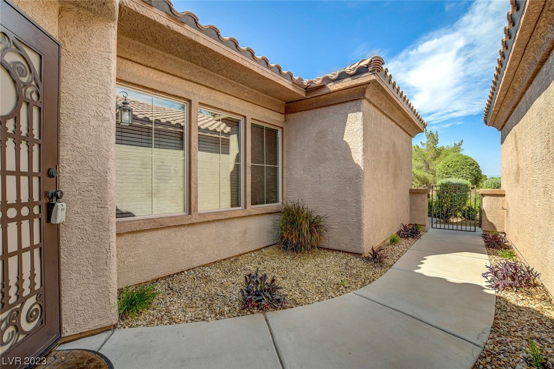 5475 Criollo Drive