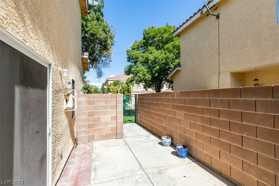 6441 Hillside Brook Avenue