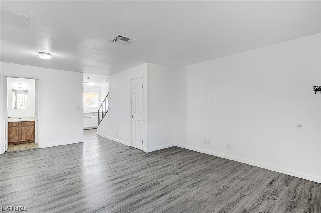 1303 Darlene Way Unit: 101C