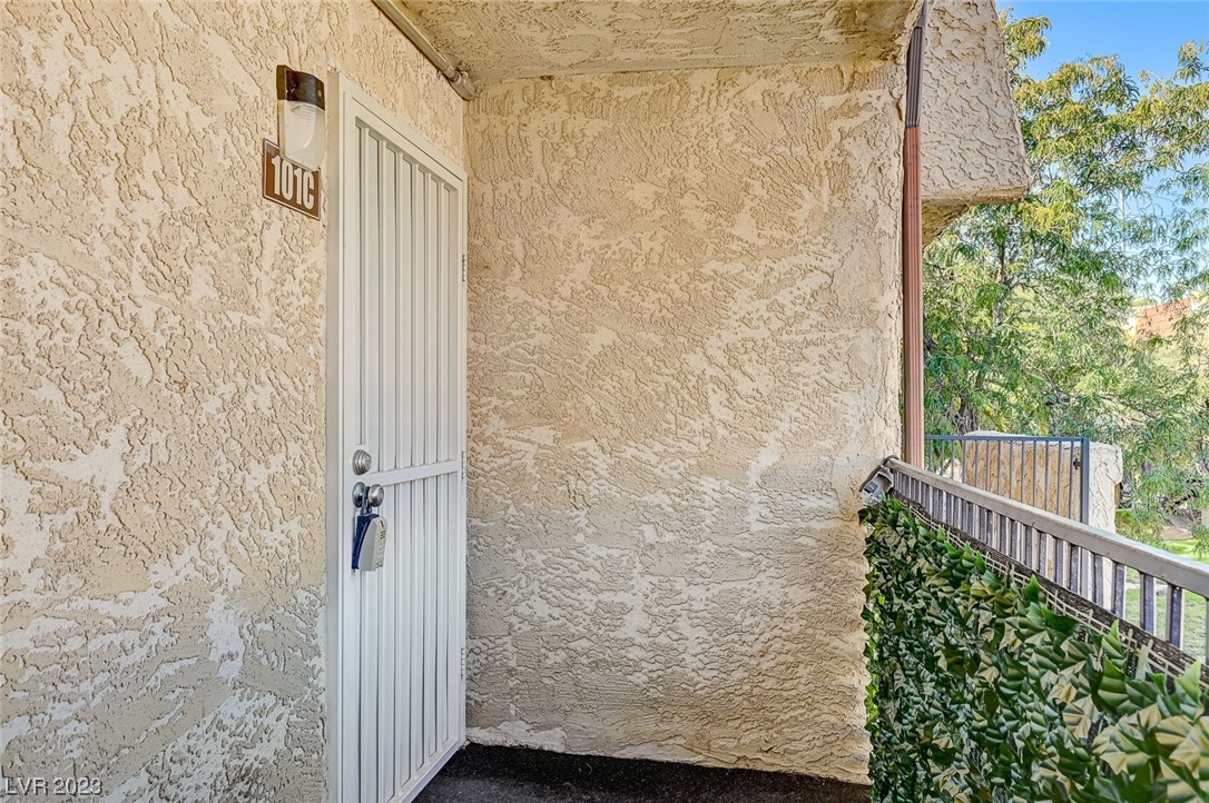 1303 Darlene Way Unit: 101C