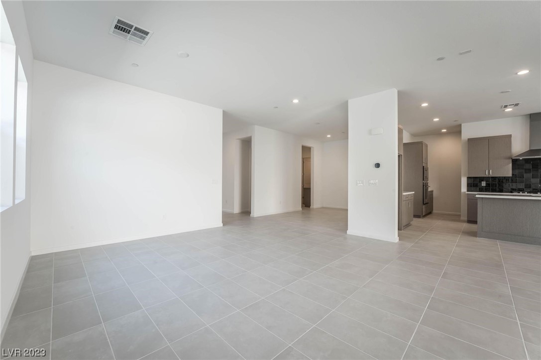 8929 Windgate Ranch Street