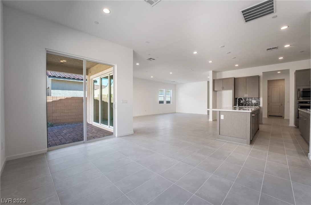 8929 Windgate Ranch Street