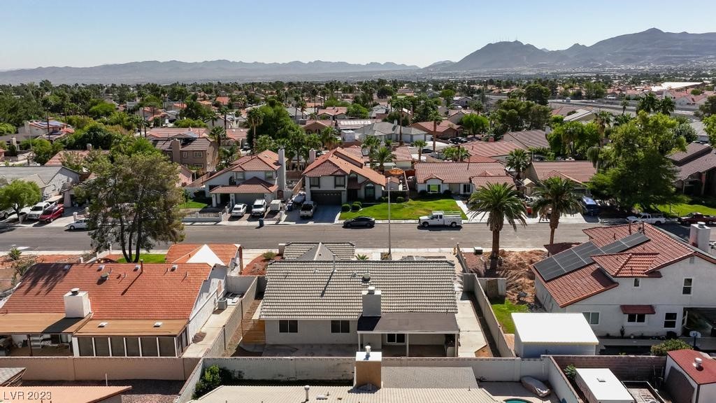 335 Simon Bolivar Drive
