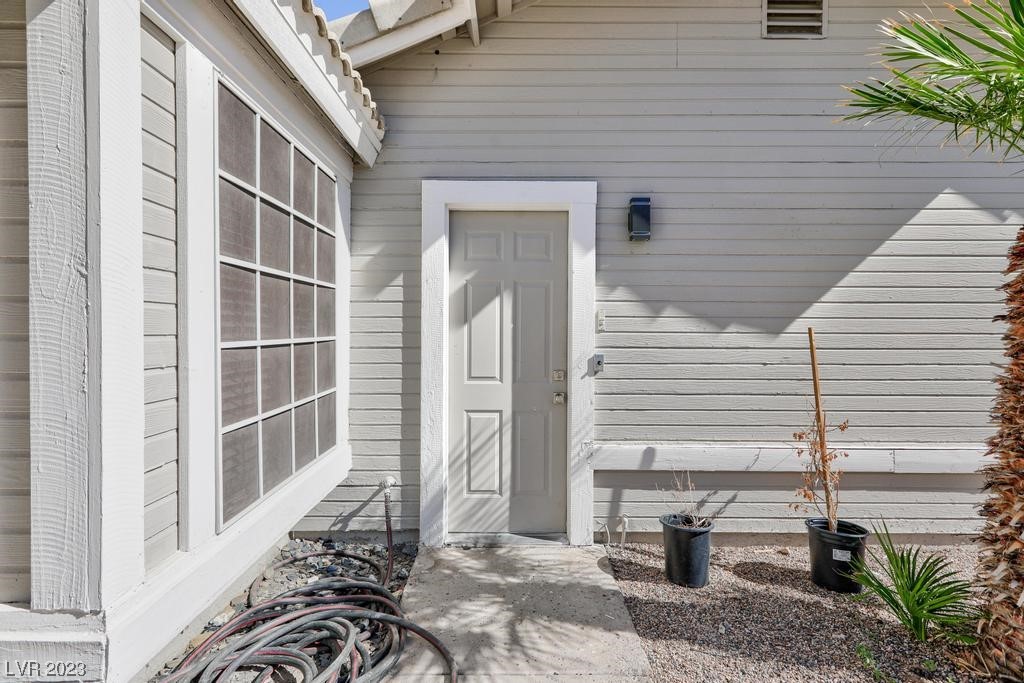 335 Simon Bolivar Drive