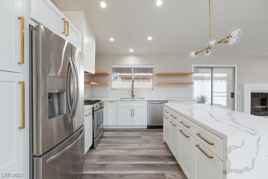 335 Simon Bolivar Drive
