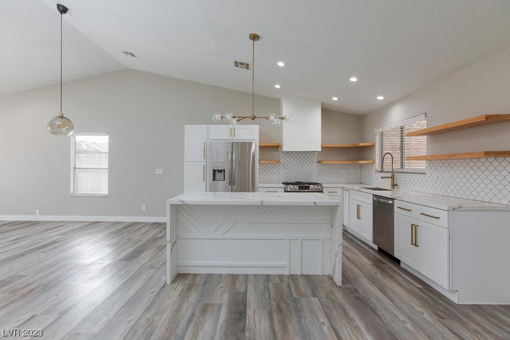335 Simon Bolivar Drive