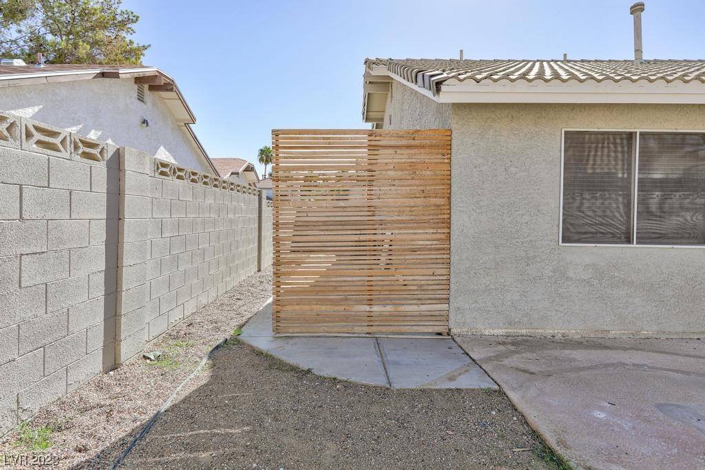 335 Simon Bolivar Drive
