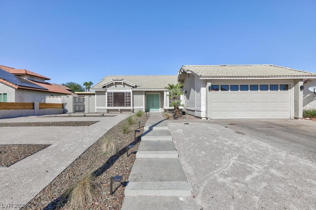 335 Simon Bolivar Drive