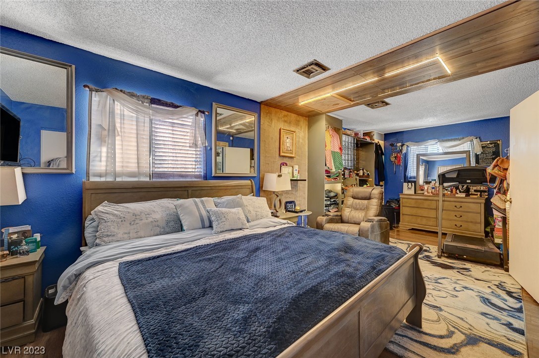 2609 Seven Pines Place