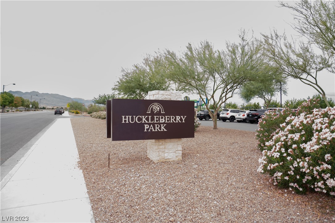 7736 Sundial Peak Street