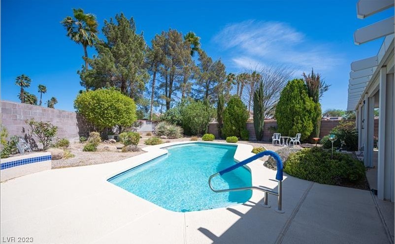 4613 Savin Circle