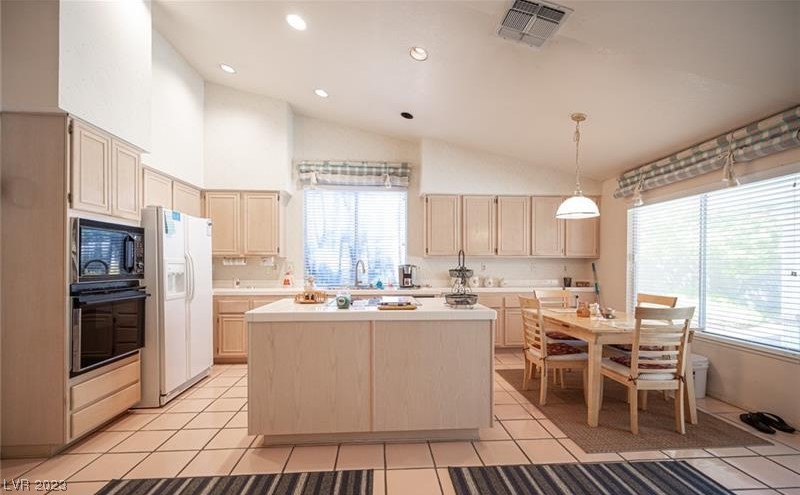 4613 Savin Circle
