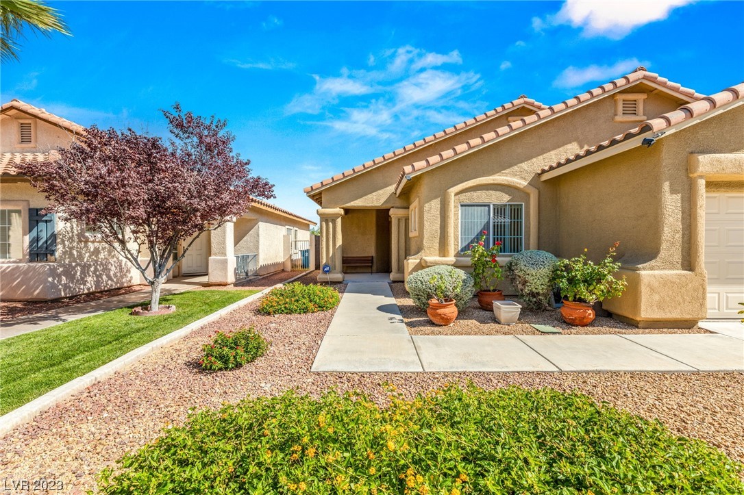 812 Royal Elm Lane
