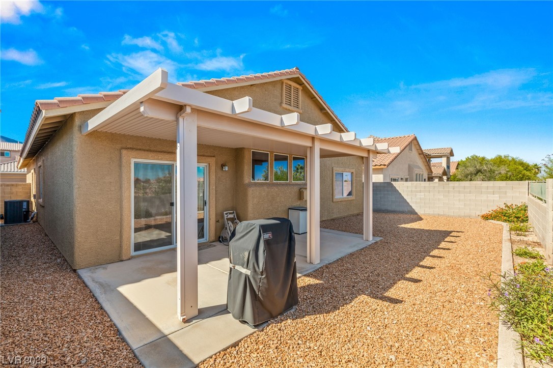 812 Royal Elm Lane