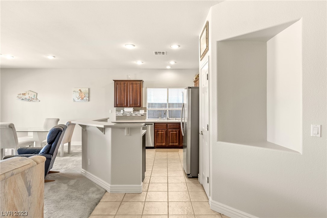 812 Royal Elm Lane