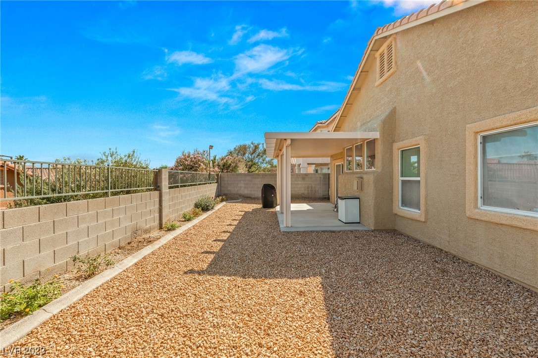 812 Royal Elm Lane