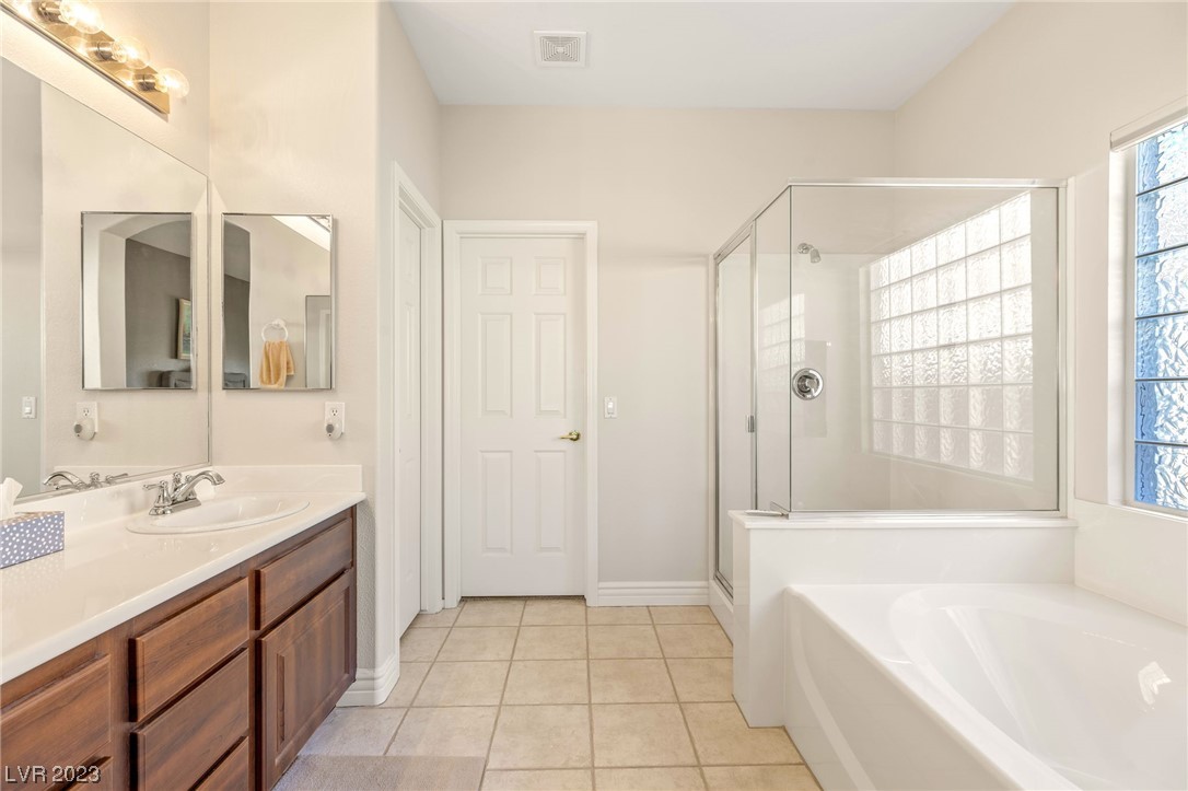 812 Royal Elm Lane