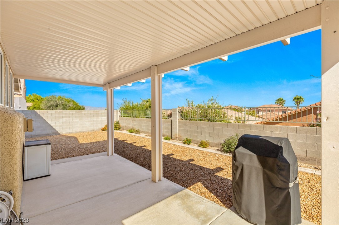 812 Royal Elm Lane