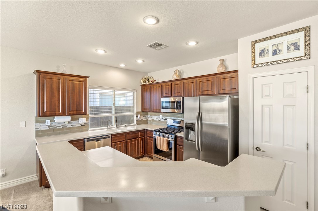 812 Royal Elm Lane