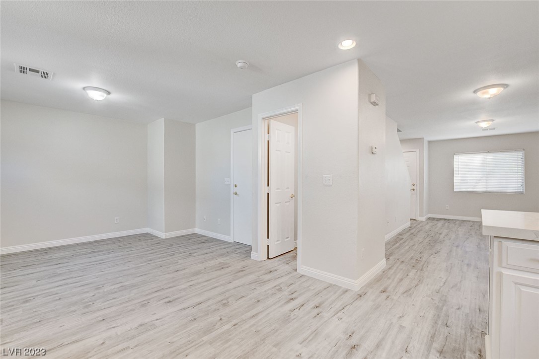 5208 Starter Avenue
