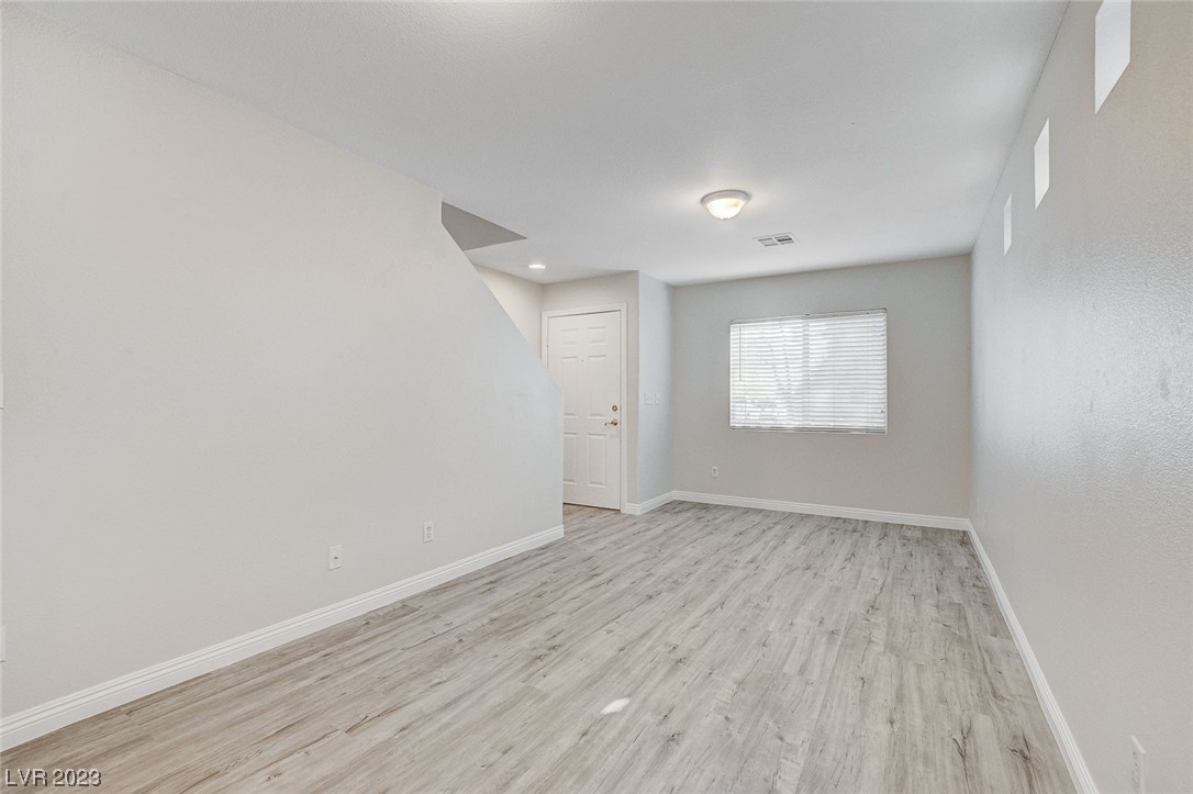 5208 Starter Avenue