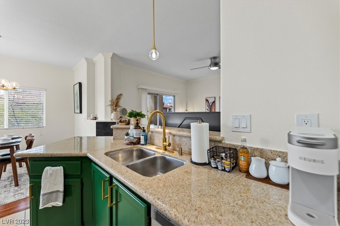 8501 W University Avenue Unit: 2109