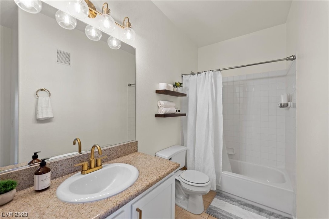 8501 W University Avenue Unit: 2109