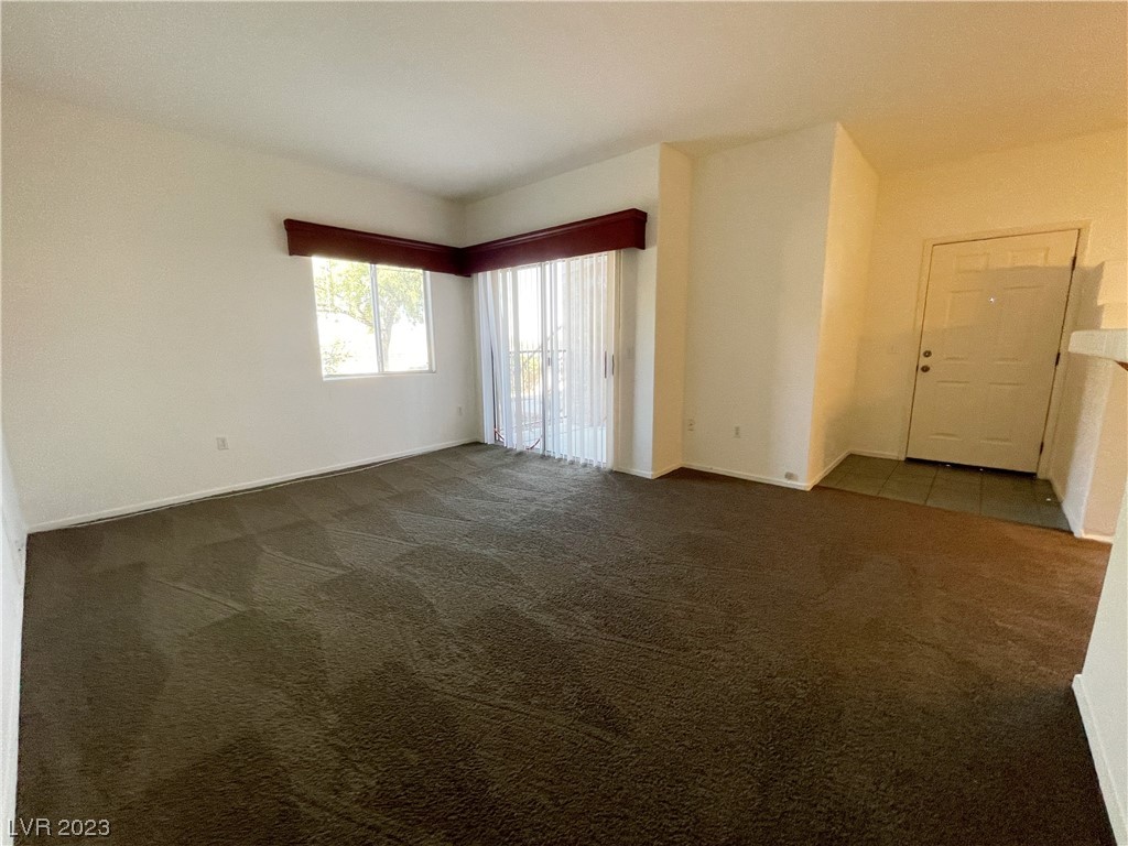 2110 Los Feliz Street 1074