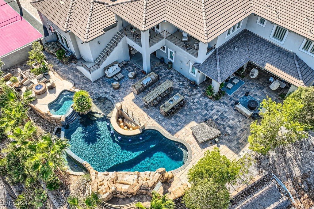 1164 Christian Road