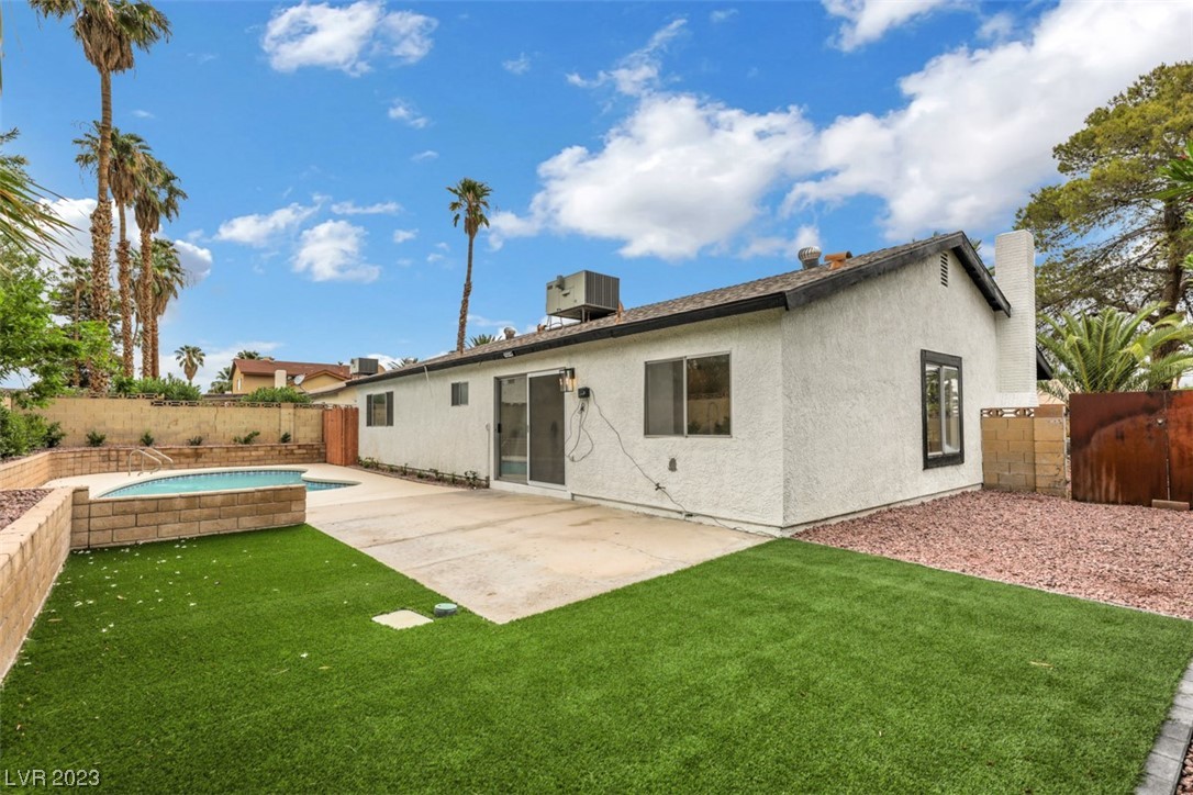 1783 Mapleton Lane