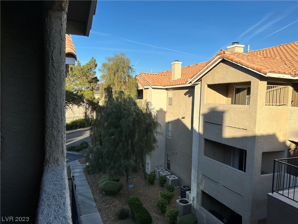 4200 South Valley View Boulevard 3083