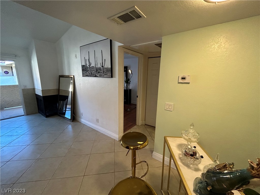 4200 South Valley View Boulevard 3083