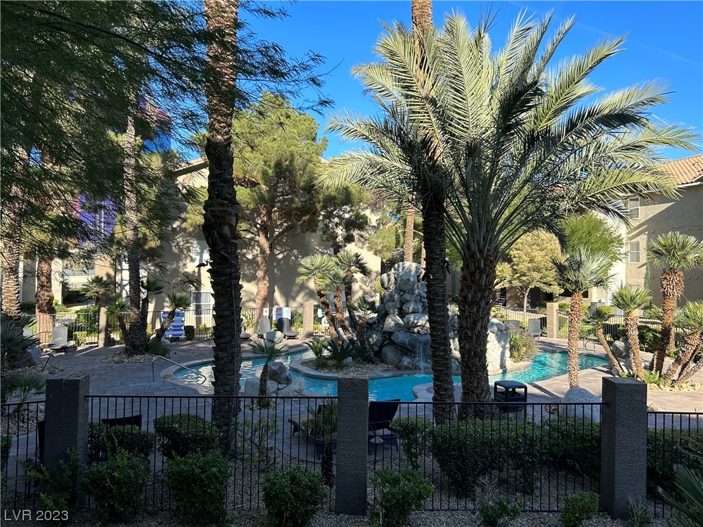 4200 South Valley View Boulevard 3083