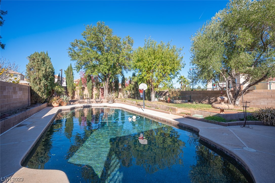 2706 Knightsbridge Road